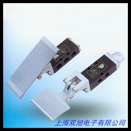 直銷(xiāo) 全銅四通腳踏沖洗閥 大便沖水閥 蹲便器沖洗閥 OEM貼